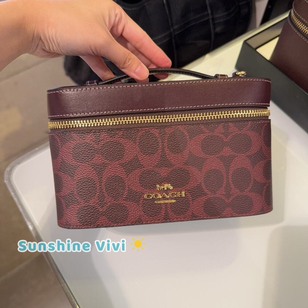 NWT Coach Cosmetic Case In Signature Canvas CW728 Gold/Black Currant